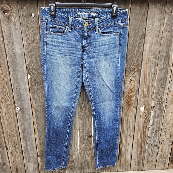 American Eagle Outfitters Women's Classic Blue Skinny Jeans Size 2 - Picture 4 of 16